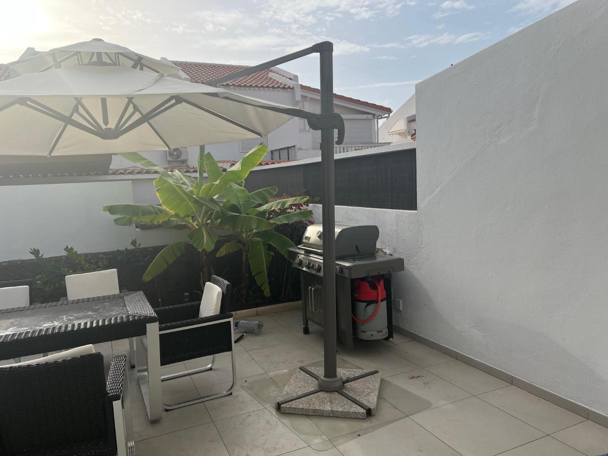 Villa Luxury 4 Bedroom With Jacuzzi & Large Garden
