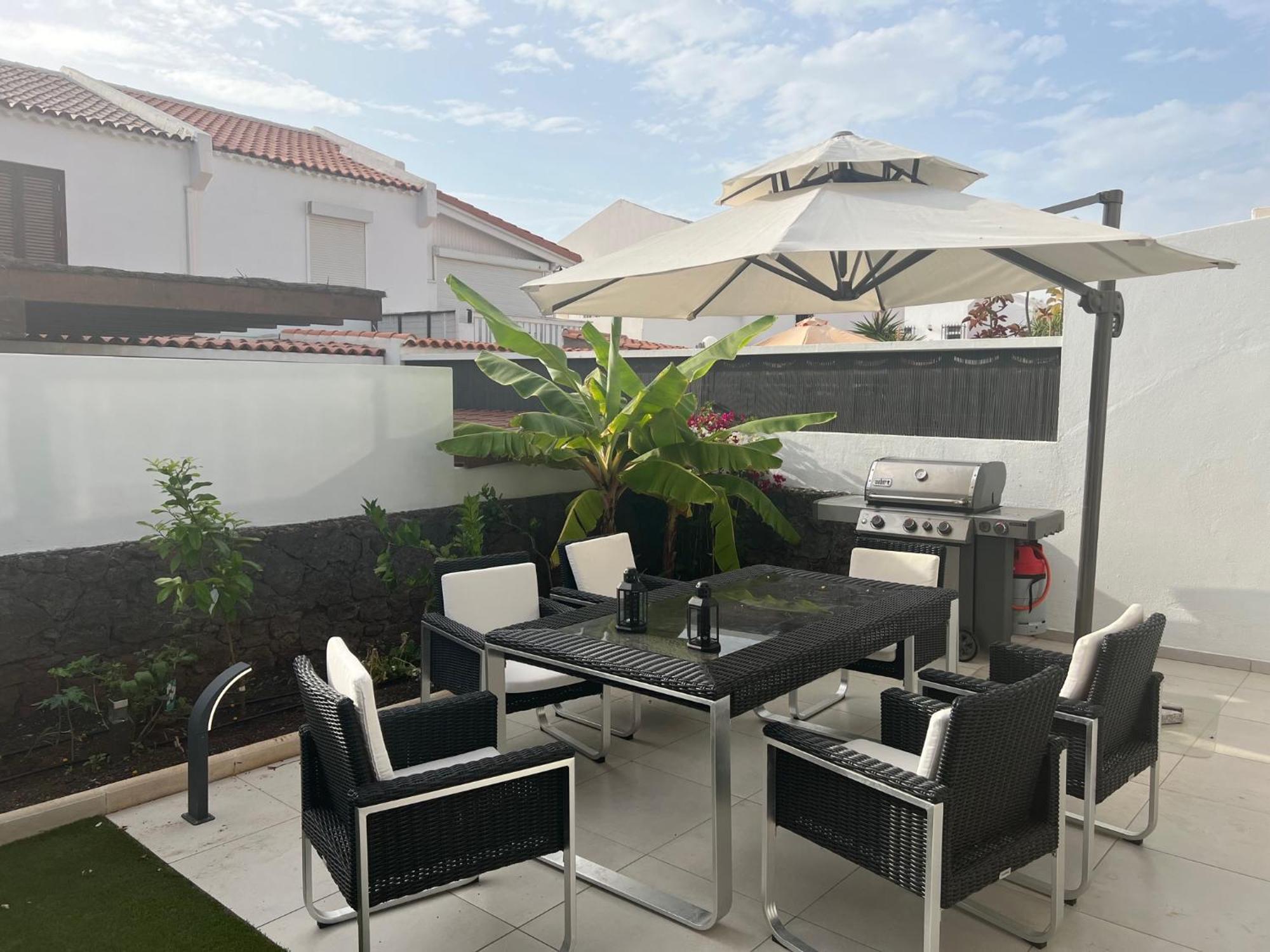 Luxury 4 Bedroom With Jacuzzi & Large Garden *